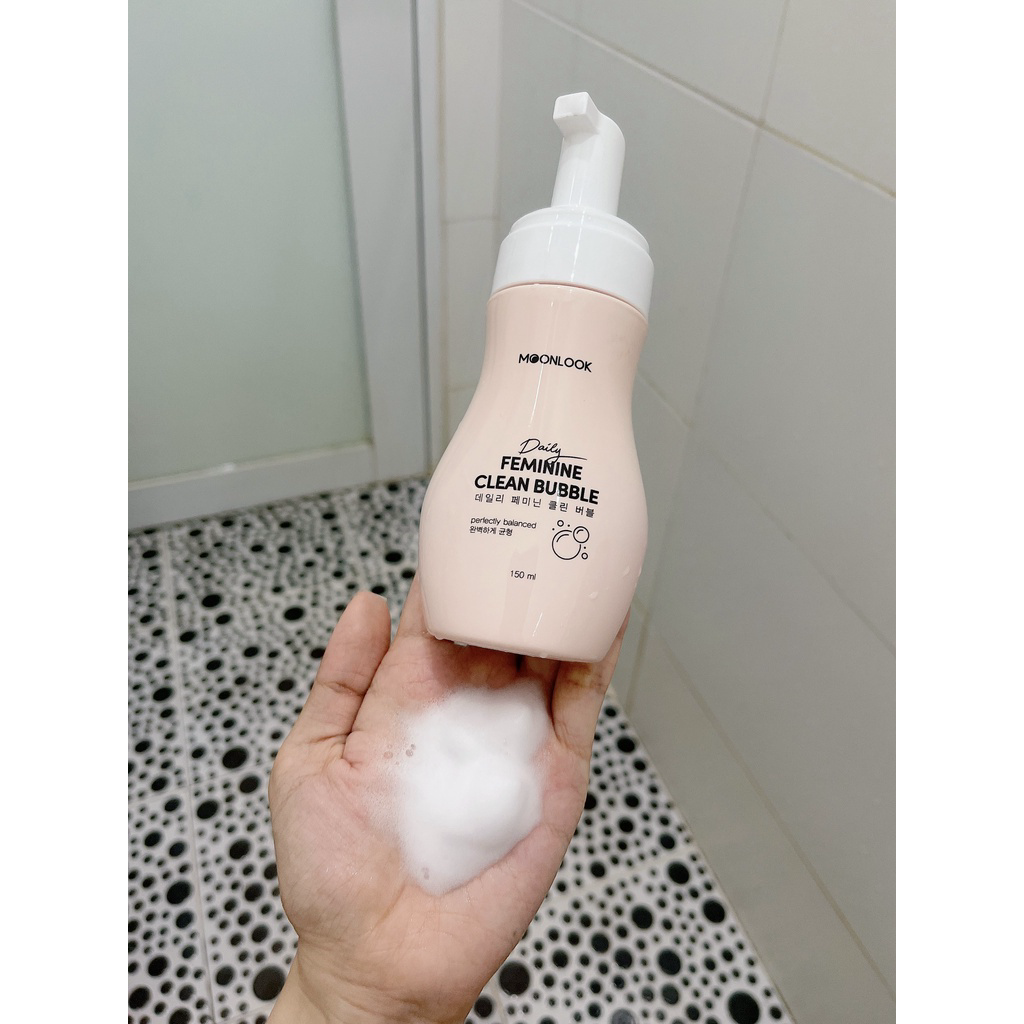 Dung Dịch Vệ Sinh Hàng Kiểu Bọt Tuyết Moonlook Chai 150ml Nhập Khẩu Hàng Quốc