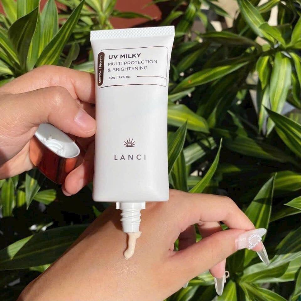 Sữa Chống Nắng Dưỡng Ẩm Và Làm Sáng Da Lanci Uv Milky Multi Protecion Brightening 50g