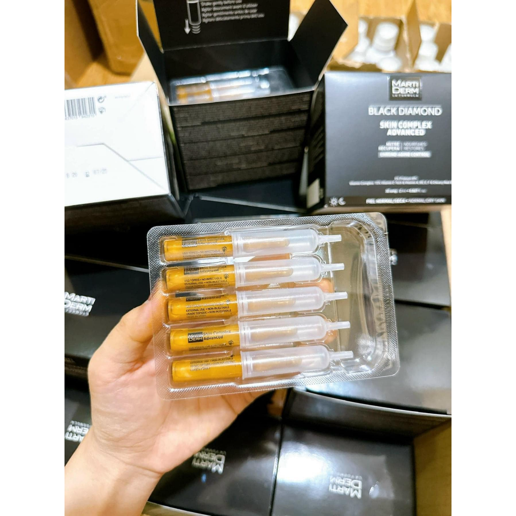 Tinh Chất Vitamin C 15% Chống Oxy Hoá, Trẻ Hóa & Làm Sáng Da MartiDerm Black Diamond Skin Complex Advanced
